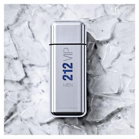 Carolina Herrera 212 VIP Men