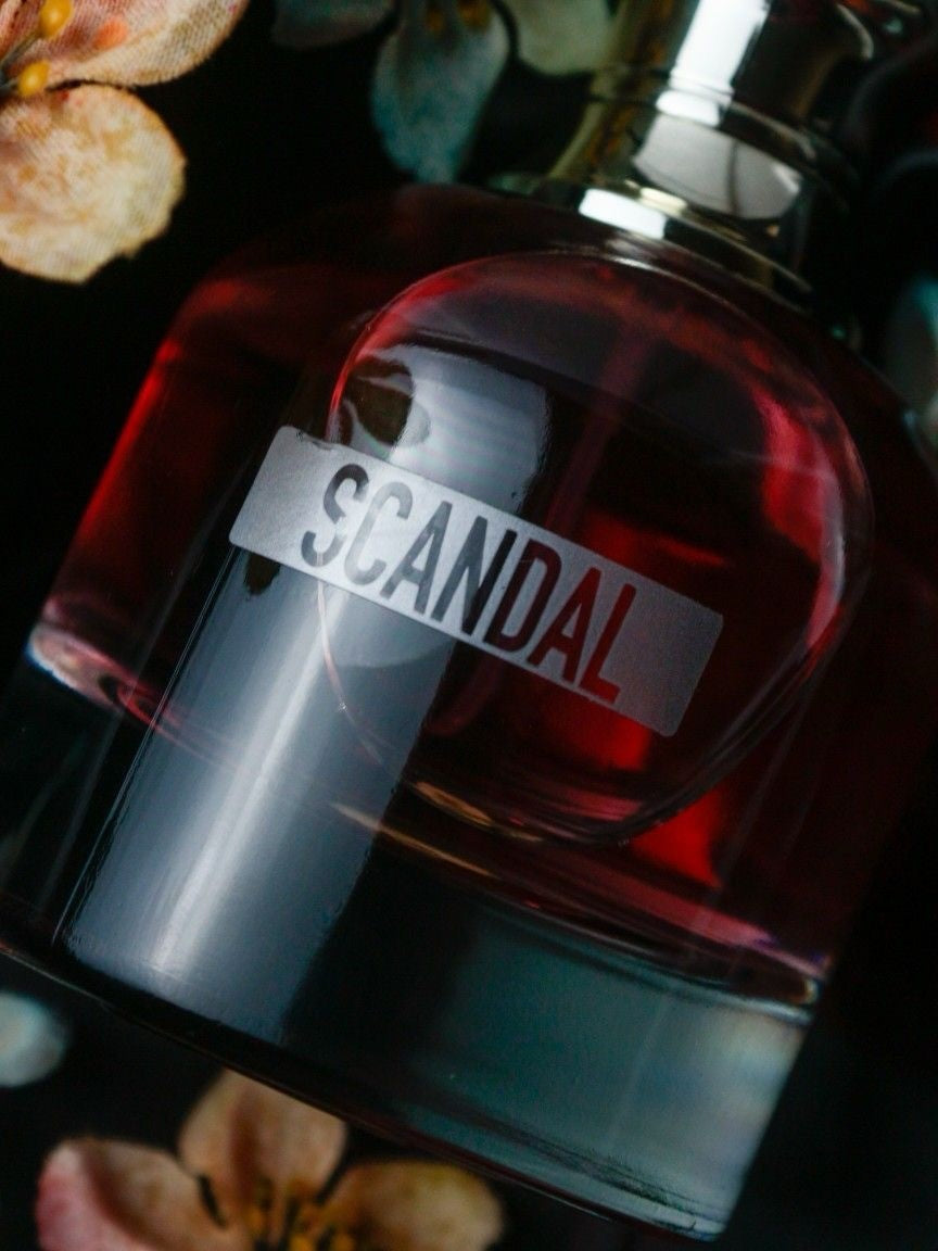 Scandal eau de parfum Intense by Jean Paul